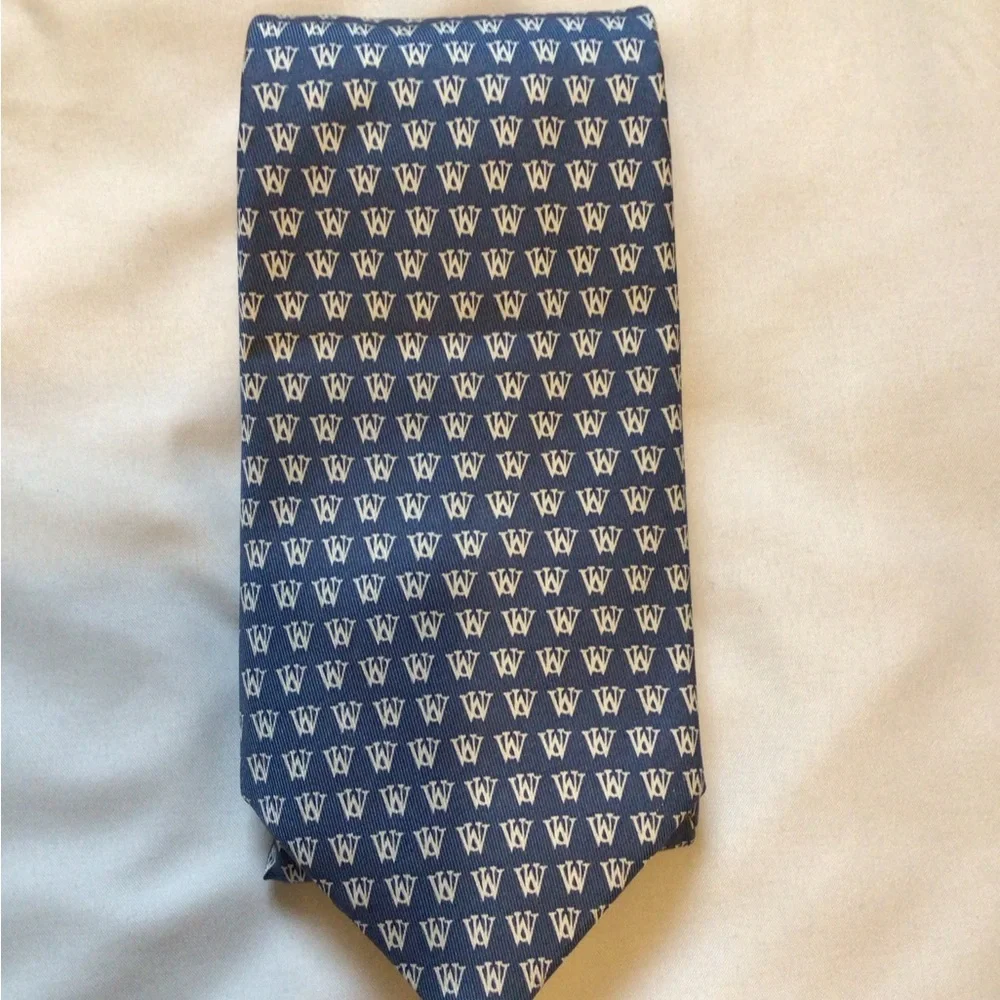 $15👠Moving🚚Sale Vineyard Vines blue silk tie Custom